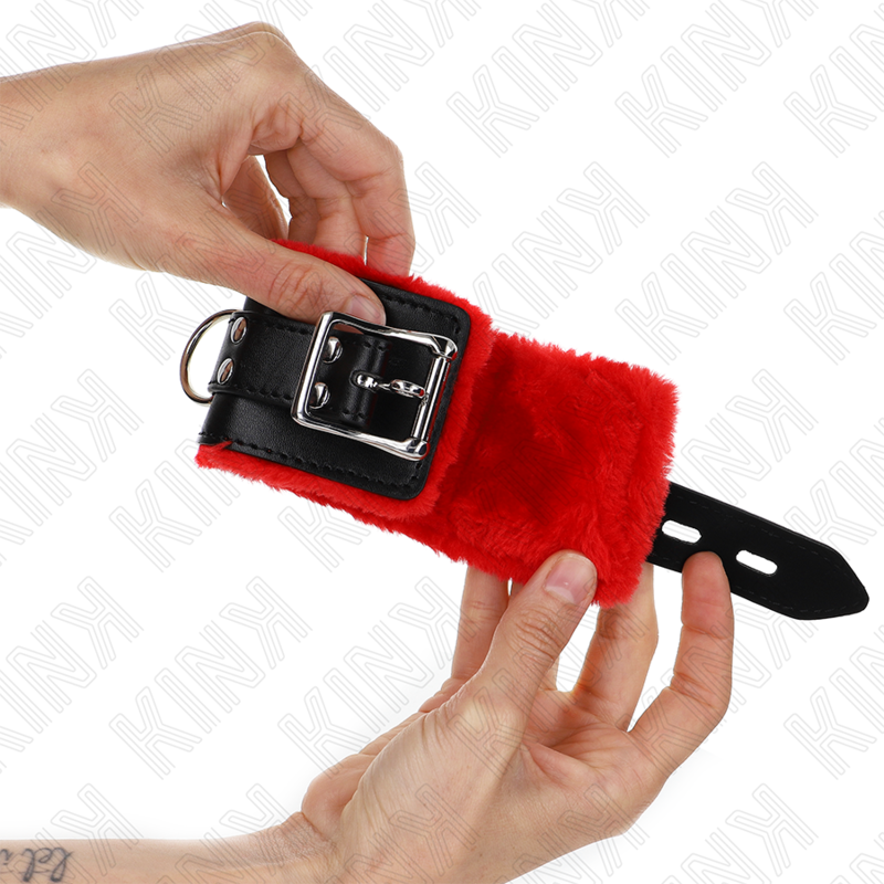 KINK - PADDED FUR CUFFS WITH SQUARE HOLES ADJUSTABLE RED AND BLACK BELT 17-29 CM X 6 CM